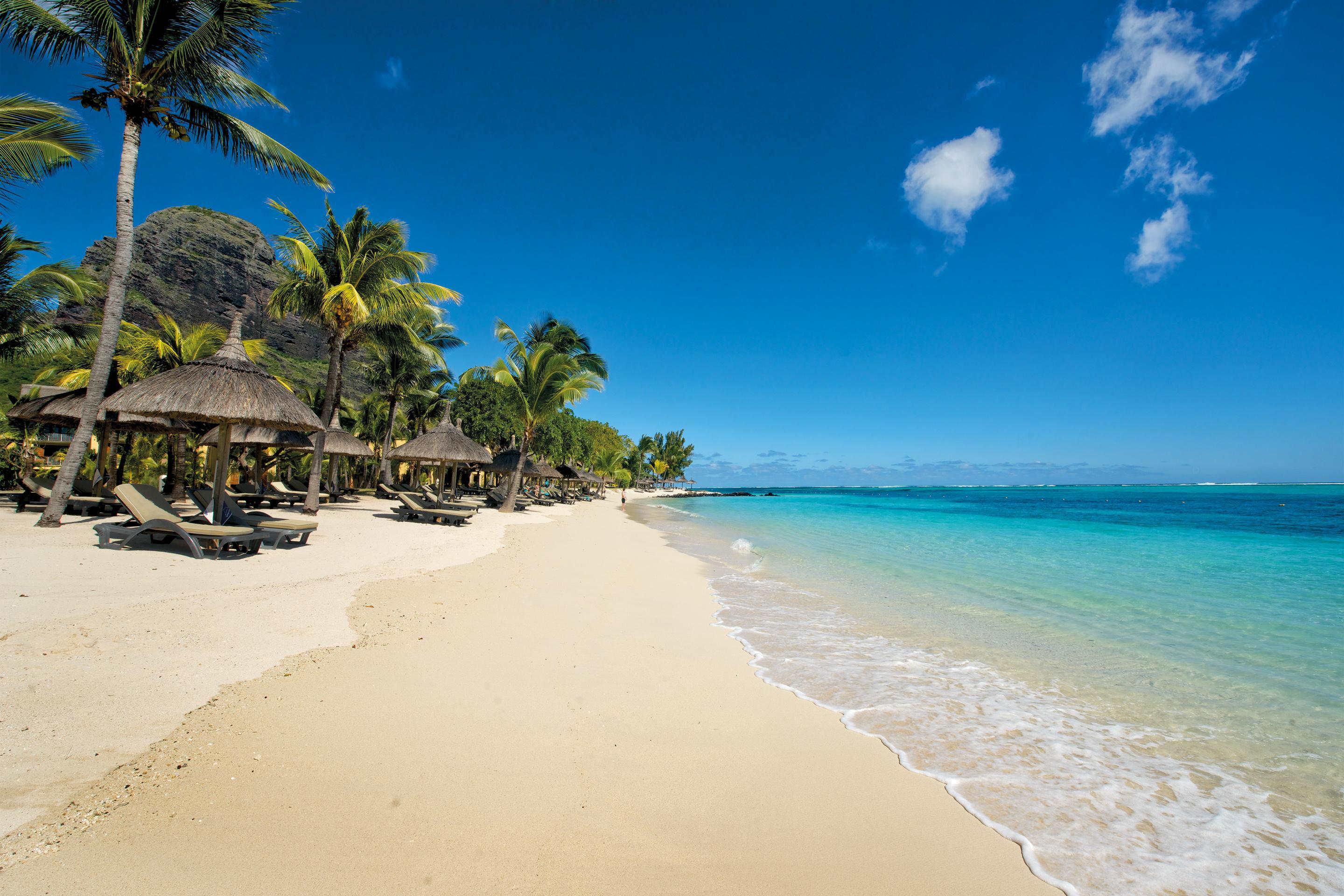Paradis Beachcomber Golf Resort & Spa Le Morne Esterno foto