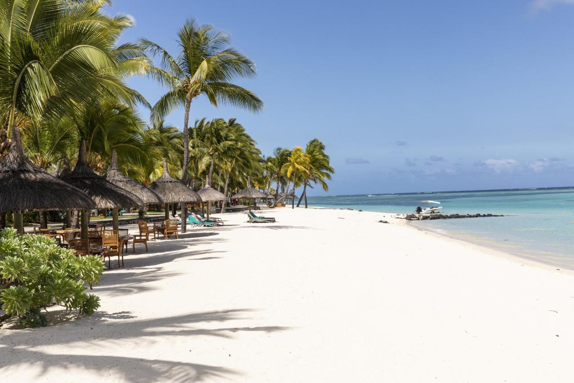 Paradis Beachcomber Golf Resort & Spa Le Morne Esterno foto