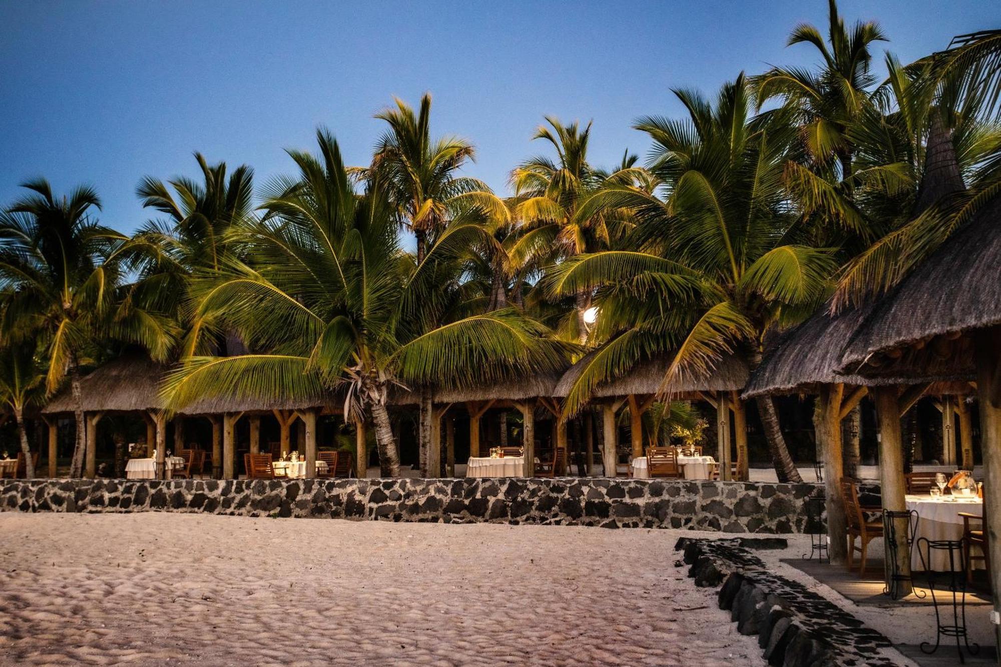 Paradis Beachcomber Golf Resort & Spa Le Morne Esterno foto
